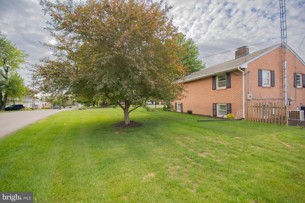 508 EDGEMONT TERRACE
