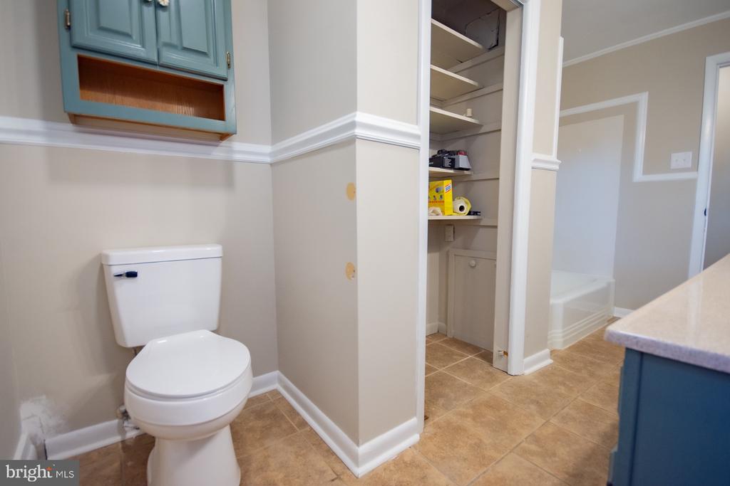 508 EDGEMONT TERRACE