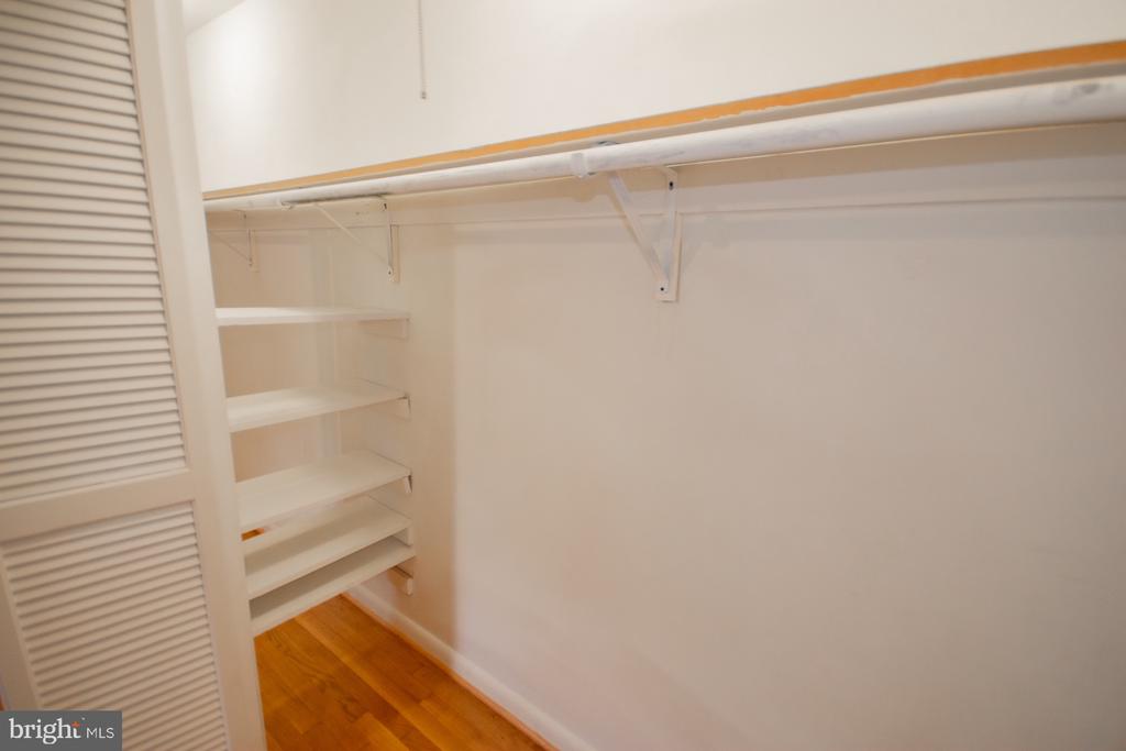 508 EDGEMONT TERRACE