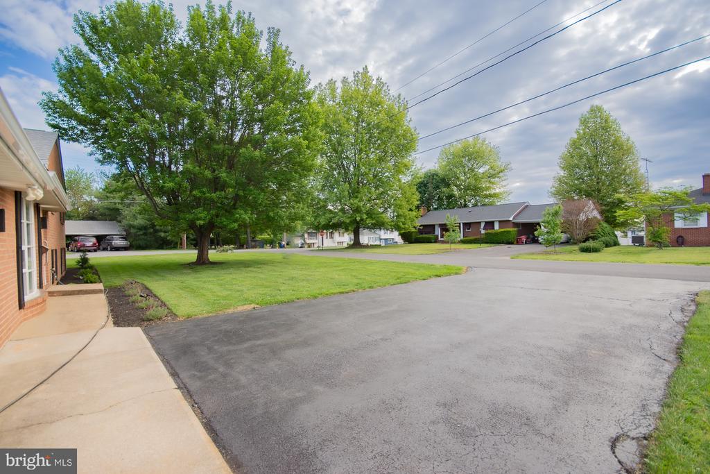 508 EDGEMONT TERRACE