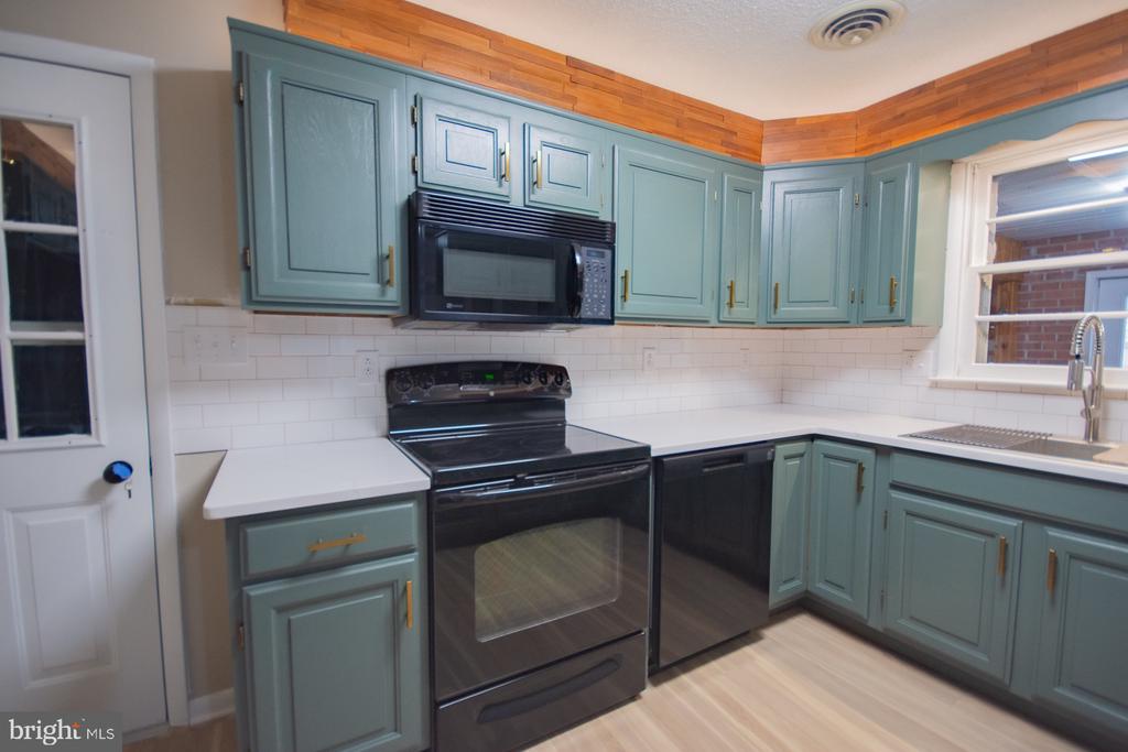 508 EDGEMONT TERRACE