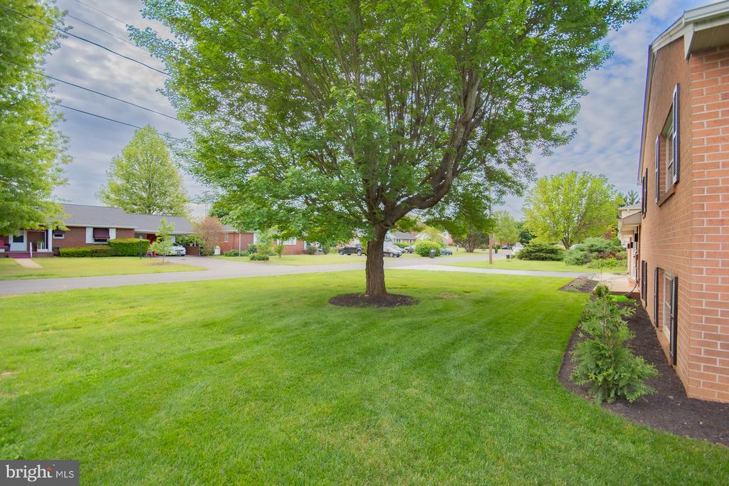 508 EDGEMONT TERRACE