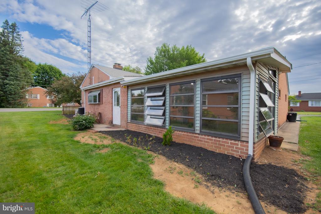 508 EDGEMONT TERRACE