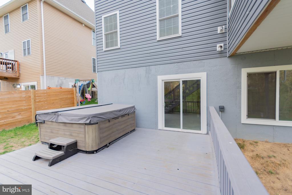 526 THIRD STREET