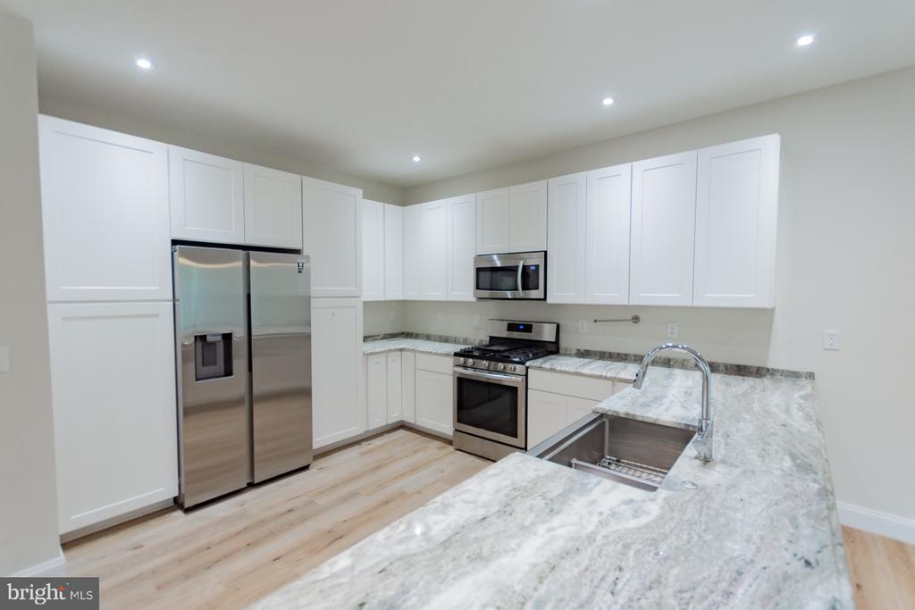 526 THIRD STREET