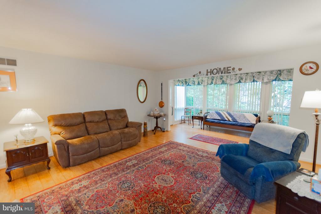 406 AZALEA LANE