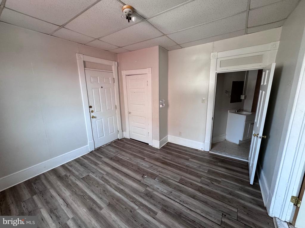 117 E MARTIN STREET Unit: 1