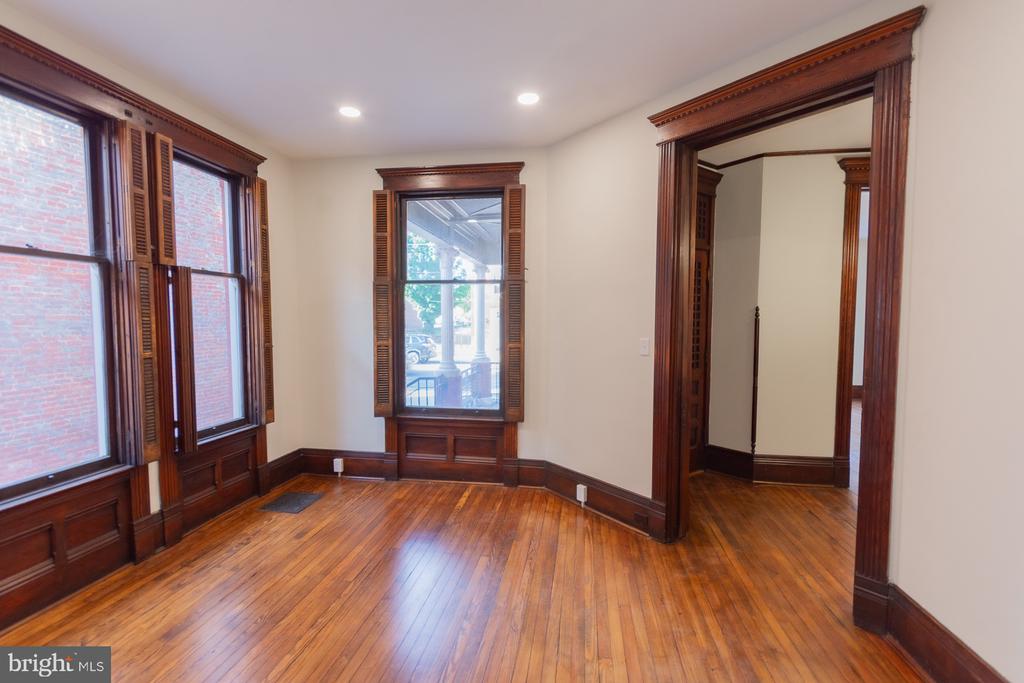 408 W KING STREET