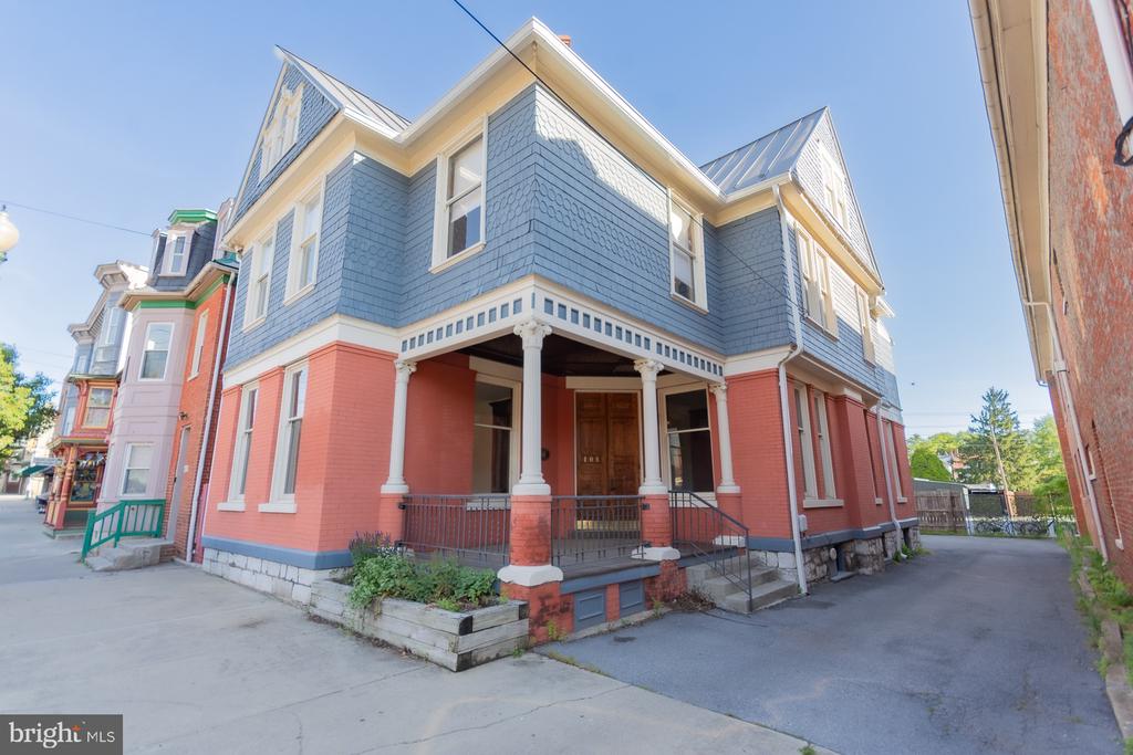 408 W KING STREET