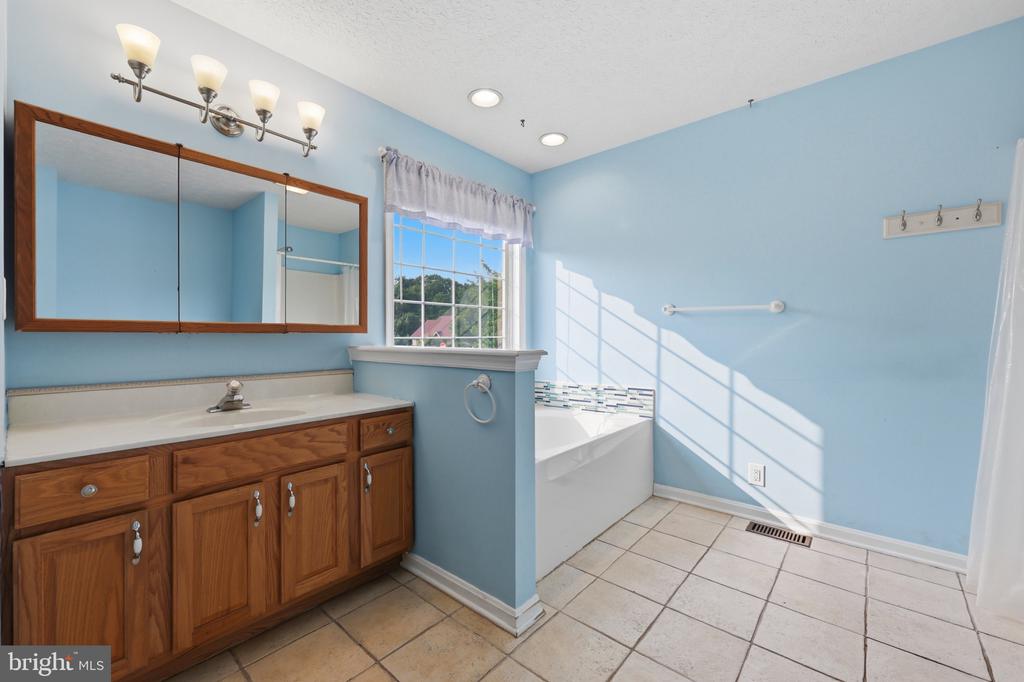15 SUDLEY LANE