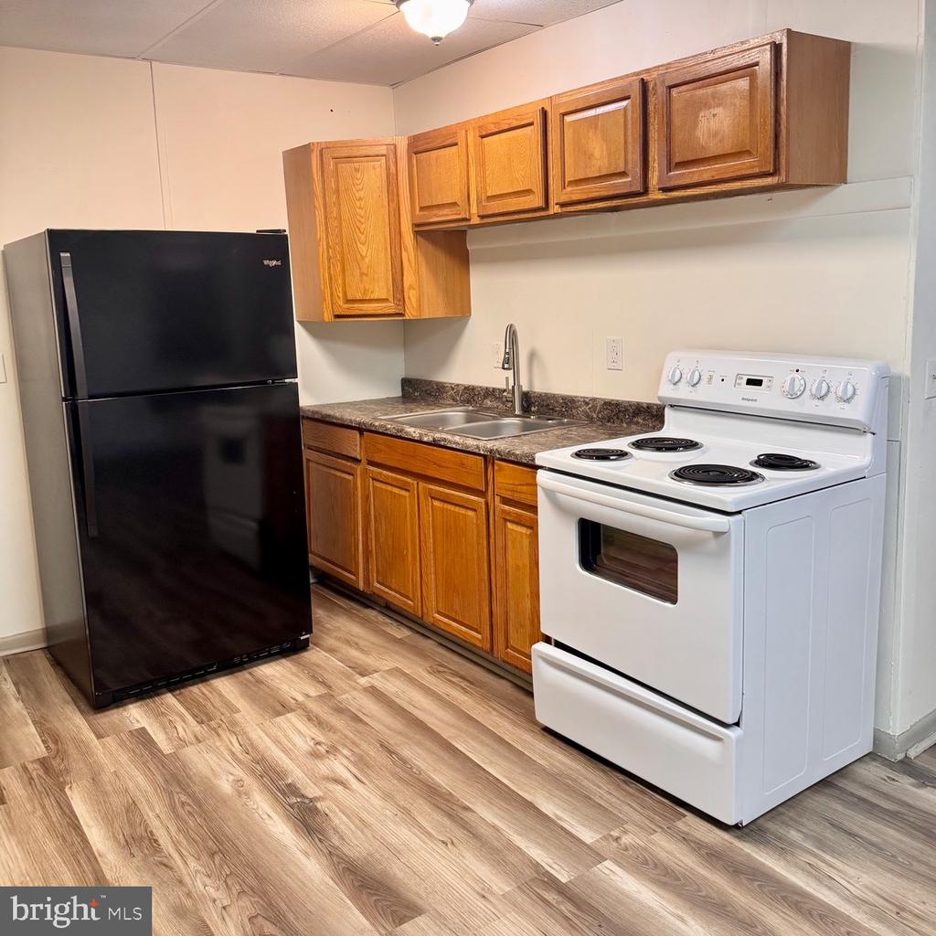 114 W MARTIN STREET Unit: 3
