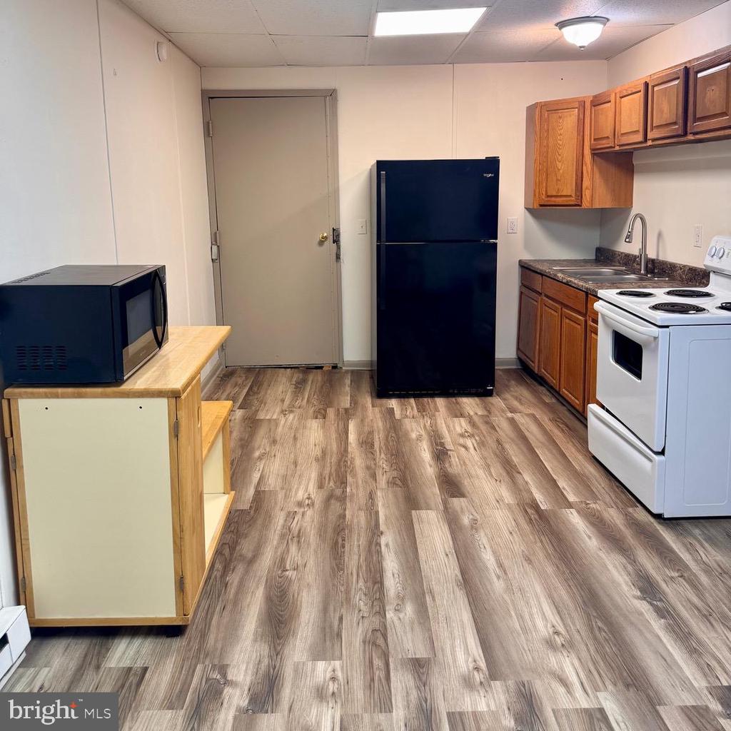 114 W MARTIN STREET Unit: 3