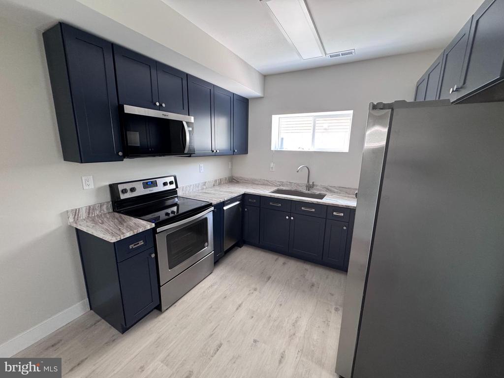 530 THIRD STREET Unit: B