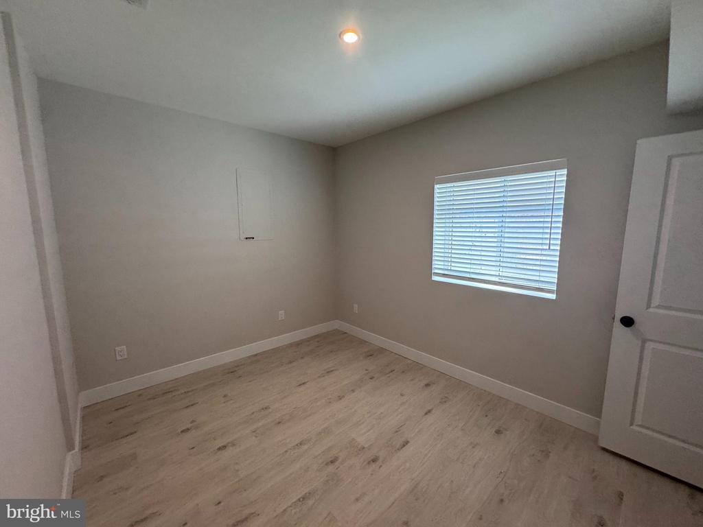 530 THIRD STREET Unit: B