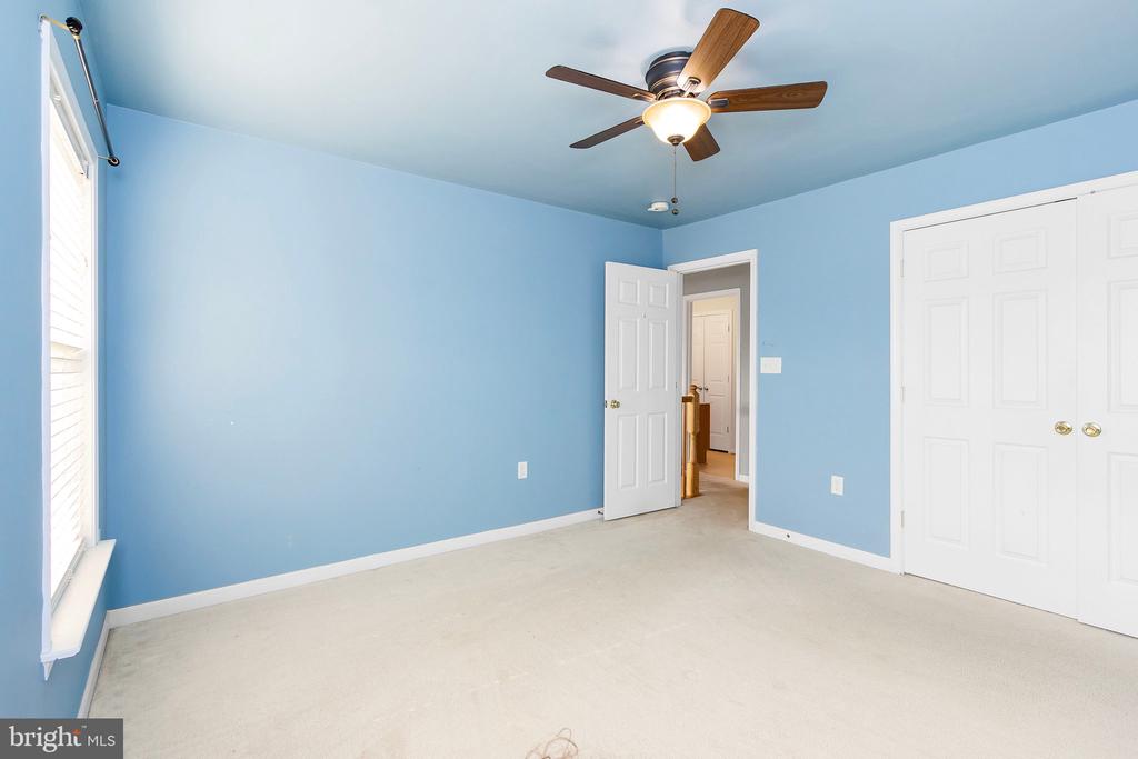 32 LOFTING LANE