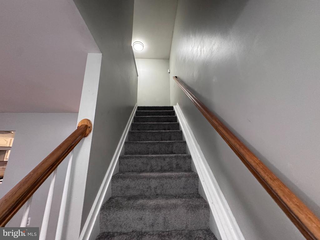 244 TOPAZ LANE