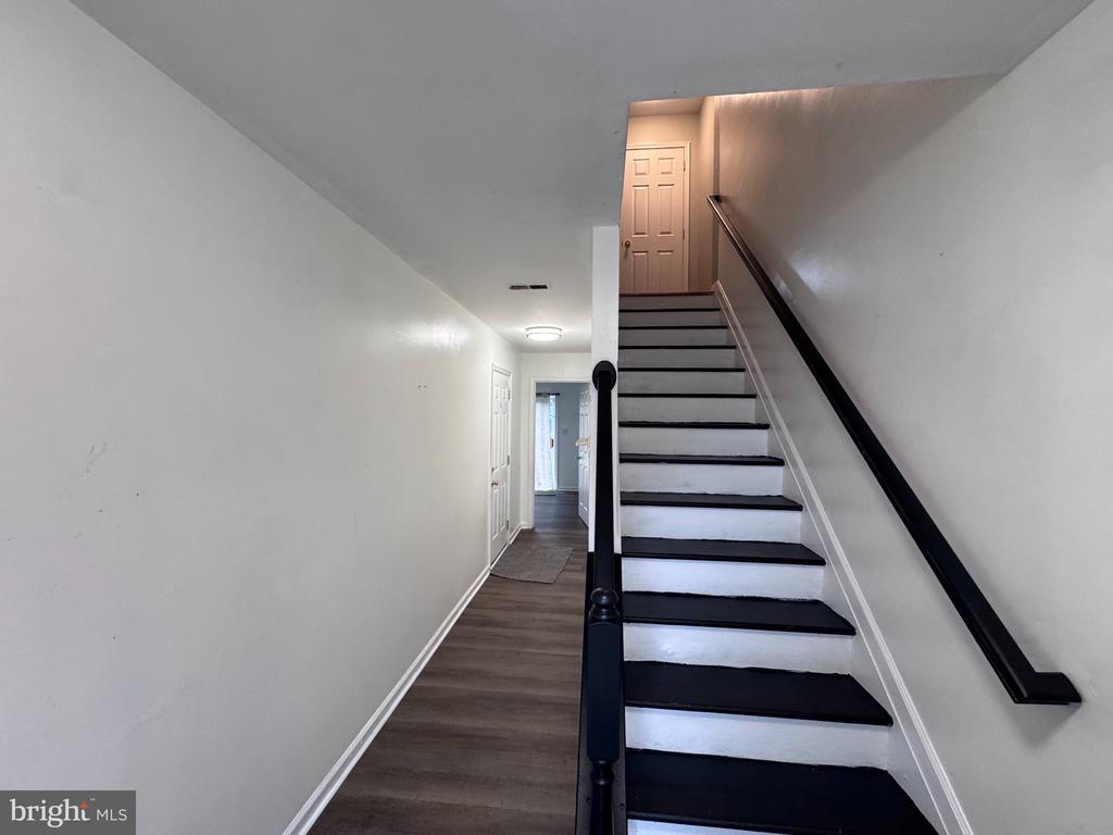244 TOPAZ LANE