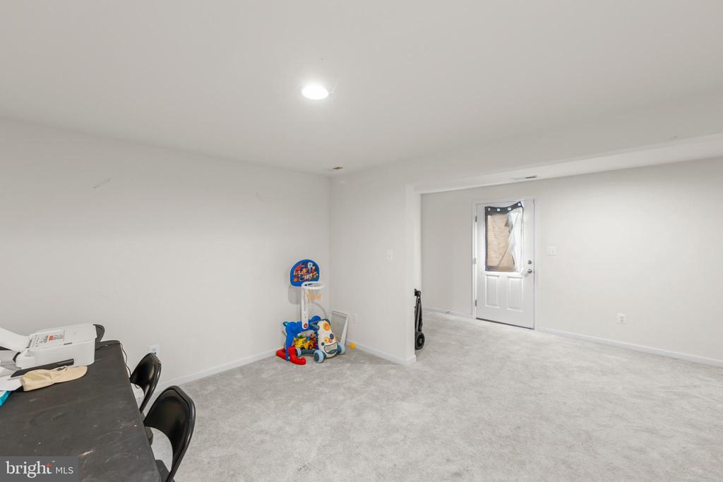 68 TATE MANOR DRIVE