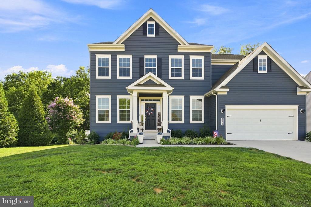 225 STARKEYS LANDING