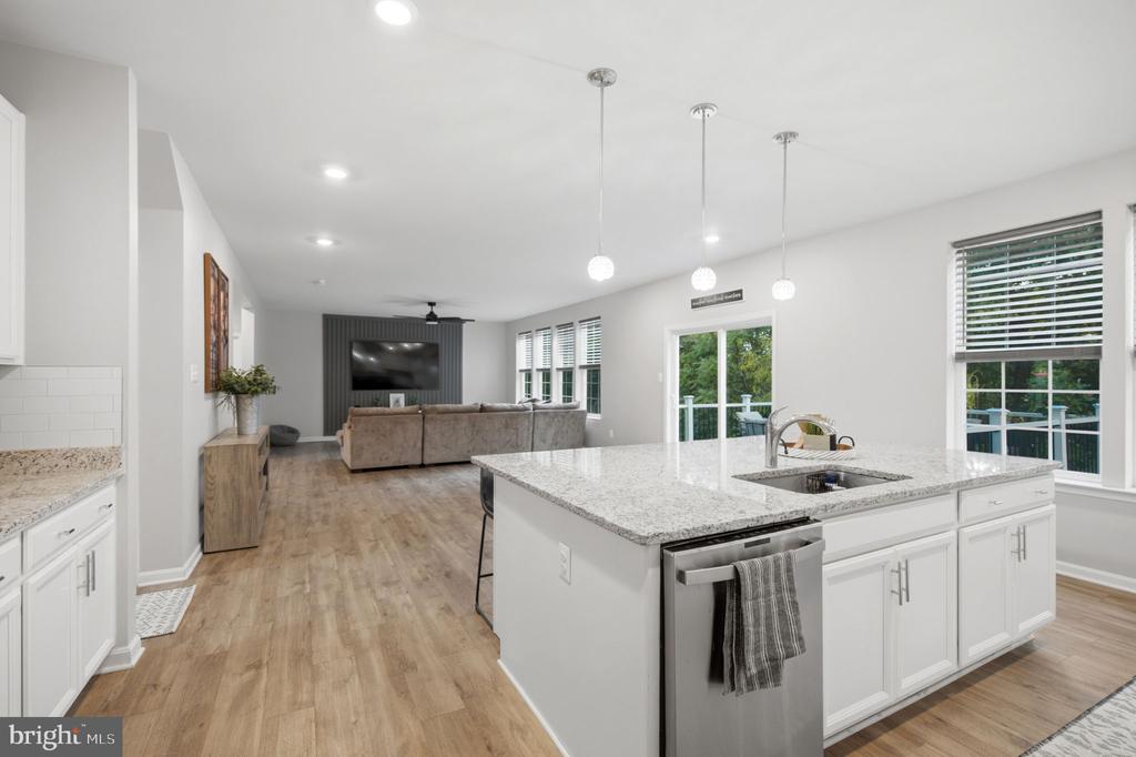 225 STARKEYS LANDING