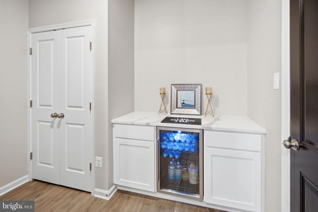 225 STARKEYS LANDING