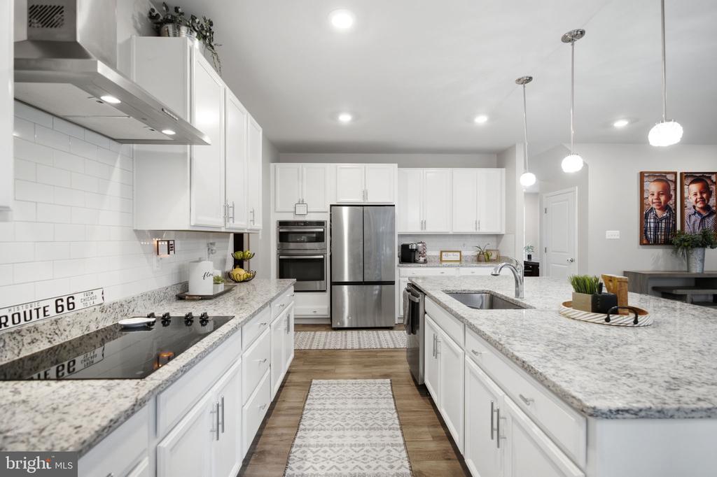 225 STARKEYS LANDING