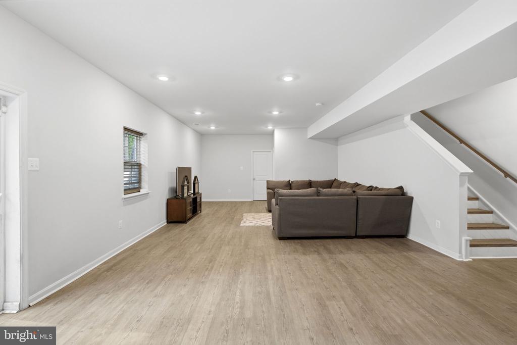 225 STARKEYS LANDING