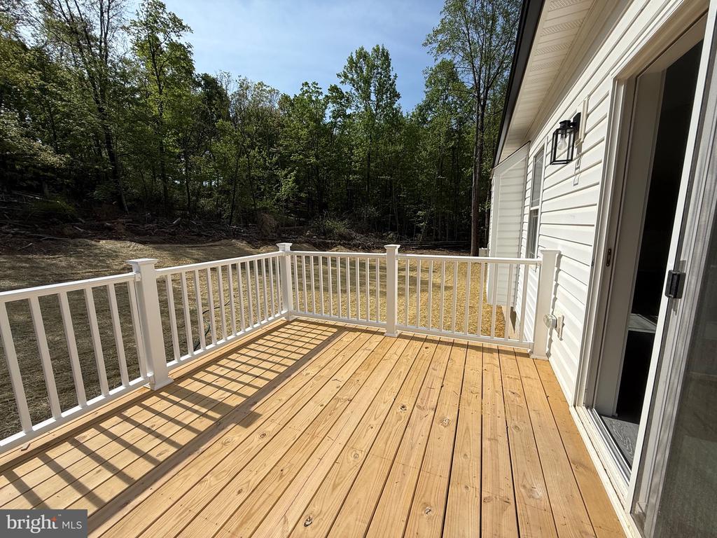 33 BUTTERNUT LANE
