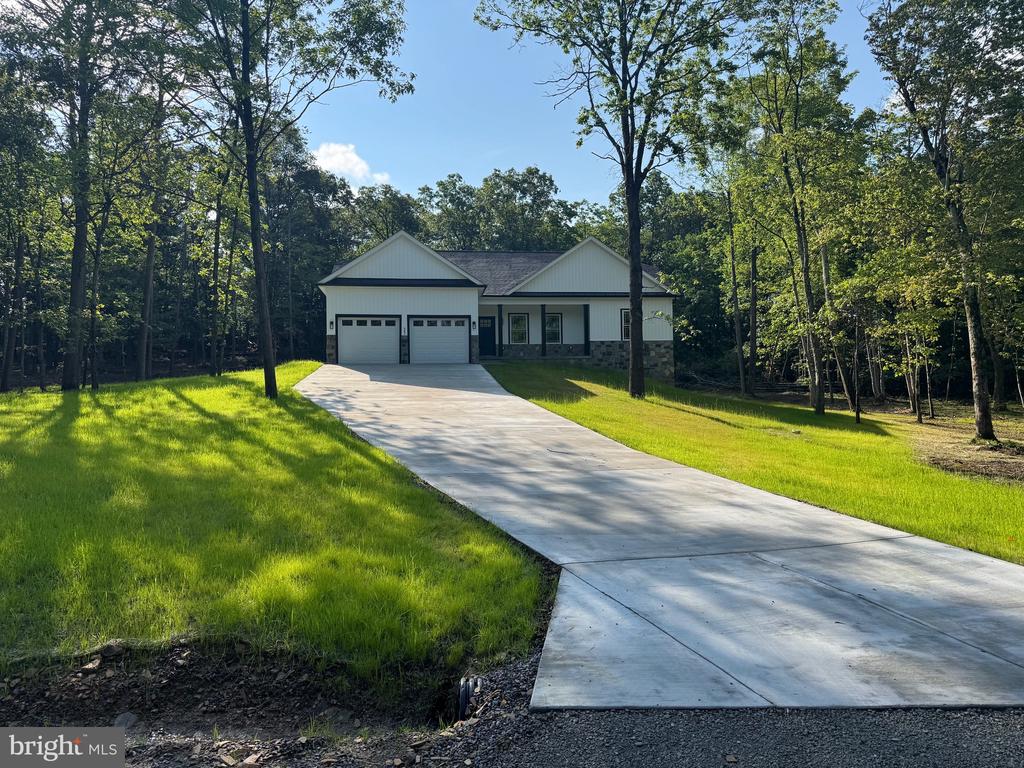 33 BUTTERNUT LANE
