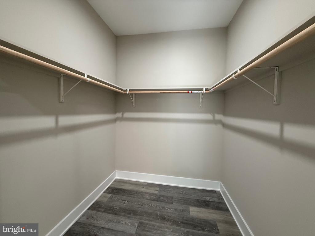 33 BUTTERNUT LANE