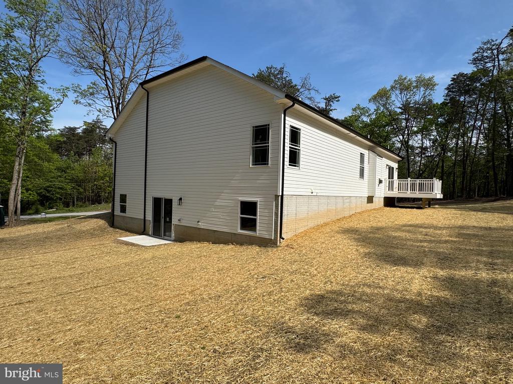 33 BUTTERNUT LANE