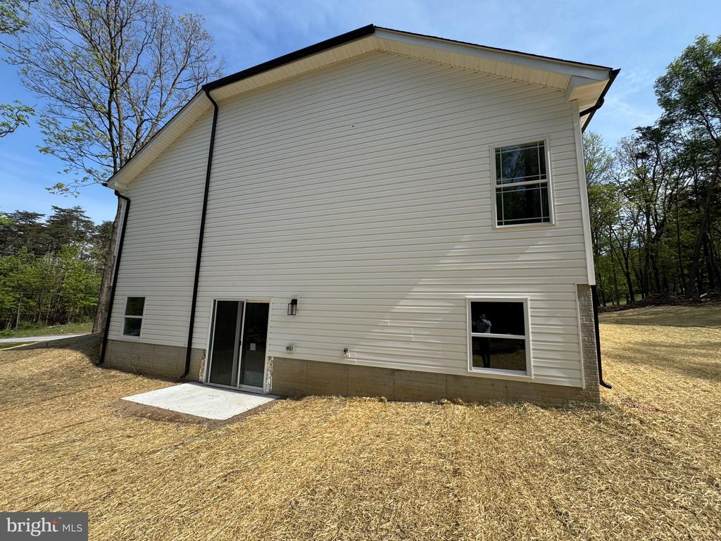 33 BUTTERNUT LANE