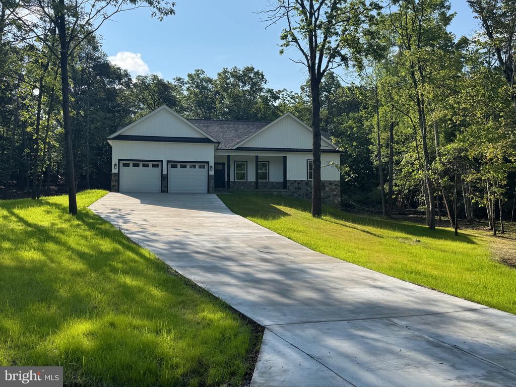 33 BUTTERNUT LANE