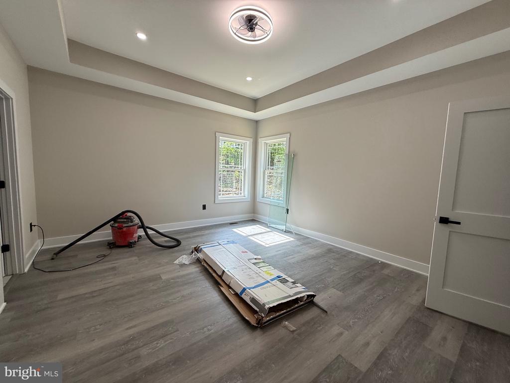 33 BUTTERNUT LANE