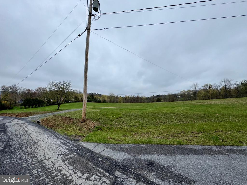 CROSS ROAD