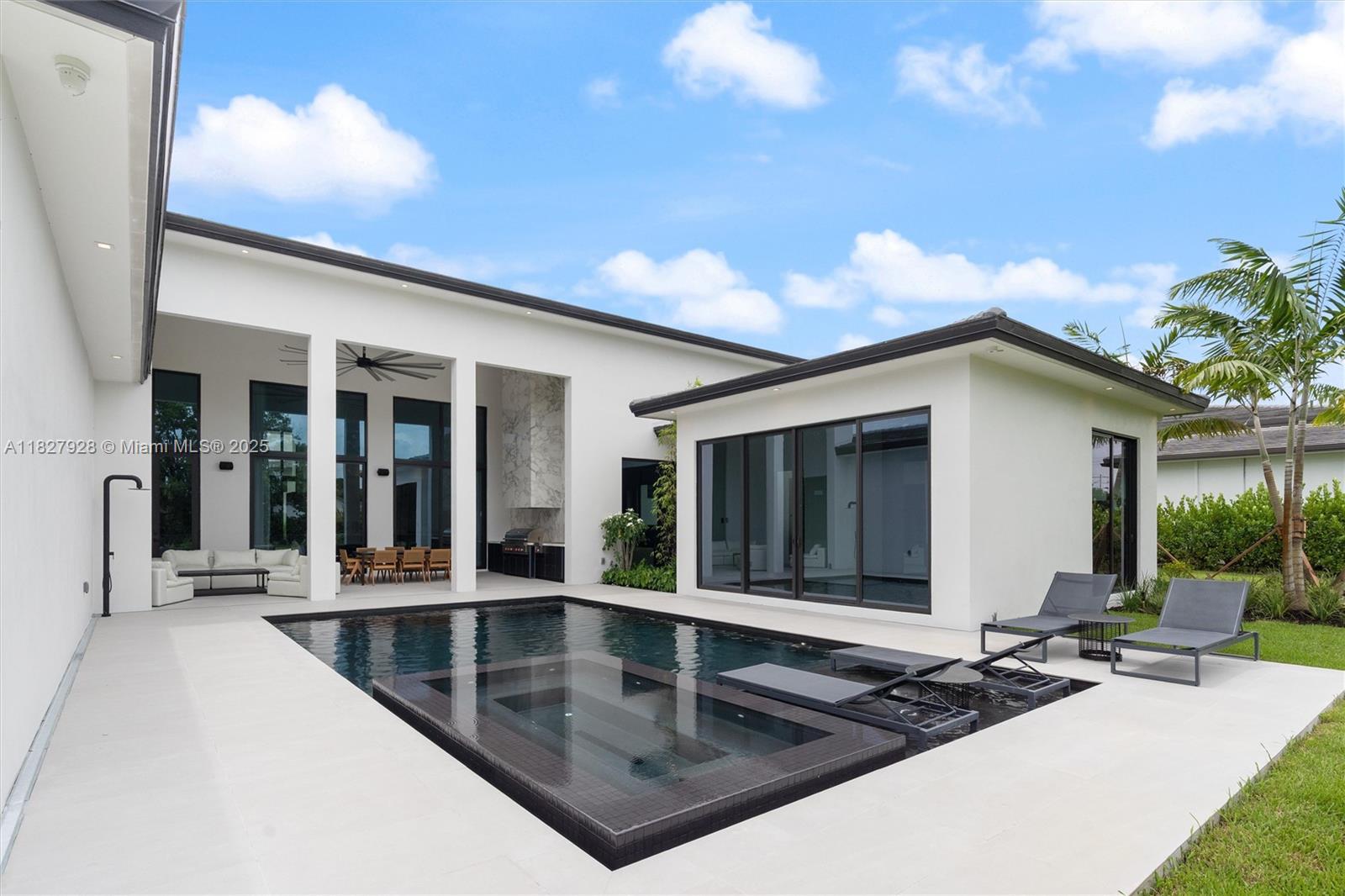 1520 SW 149th Ter