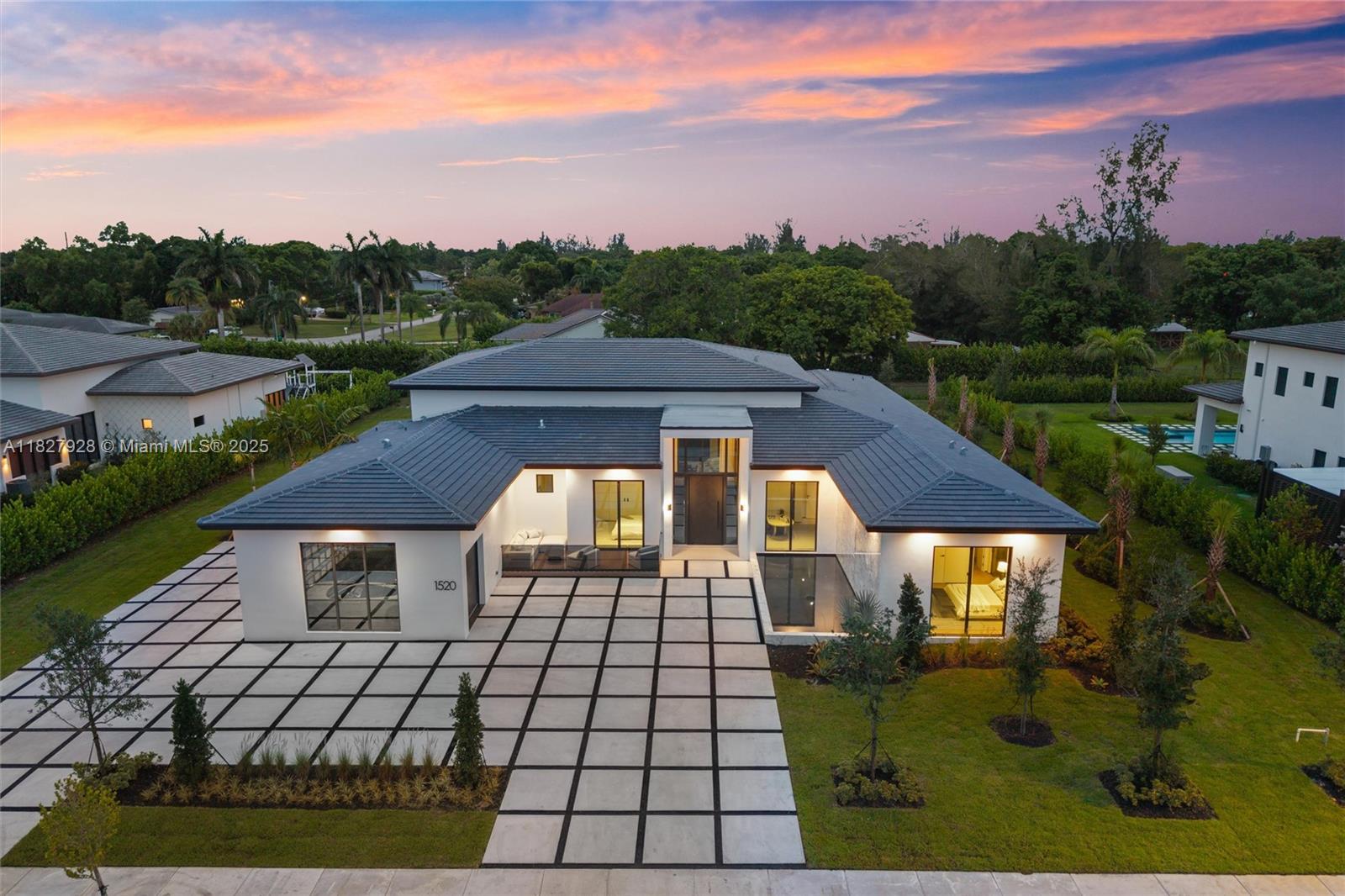 1520 SW 149th Ter