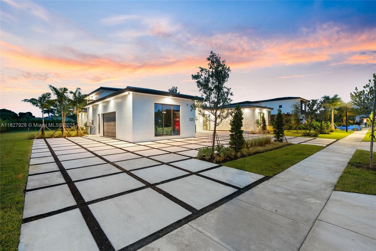 1520 SW 149th Ter