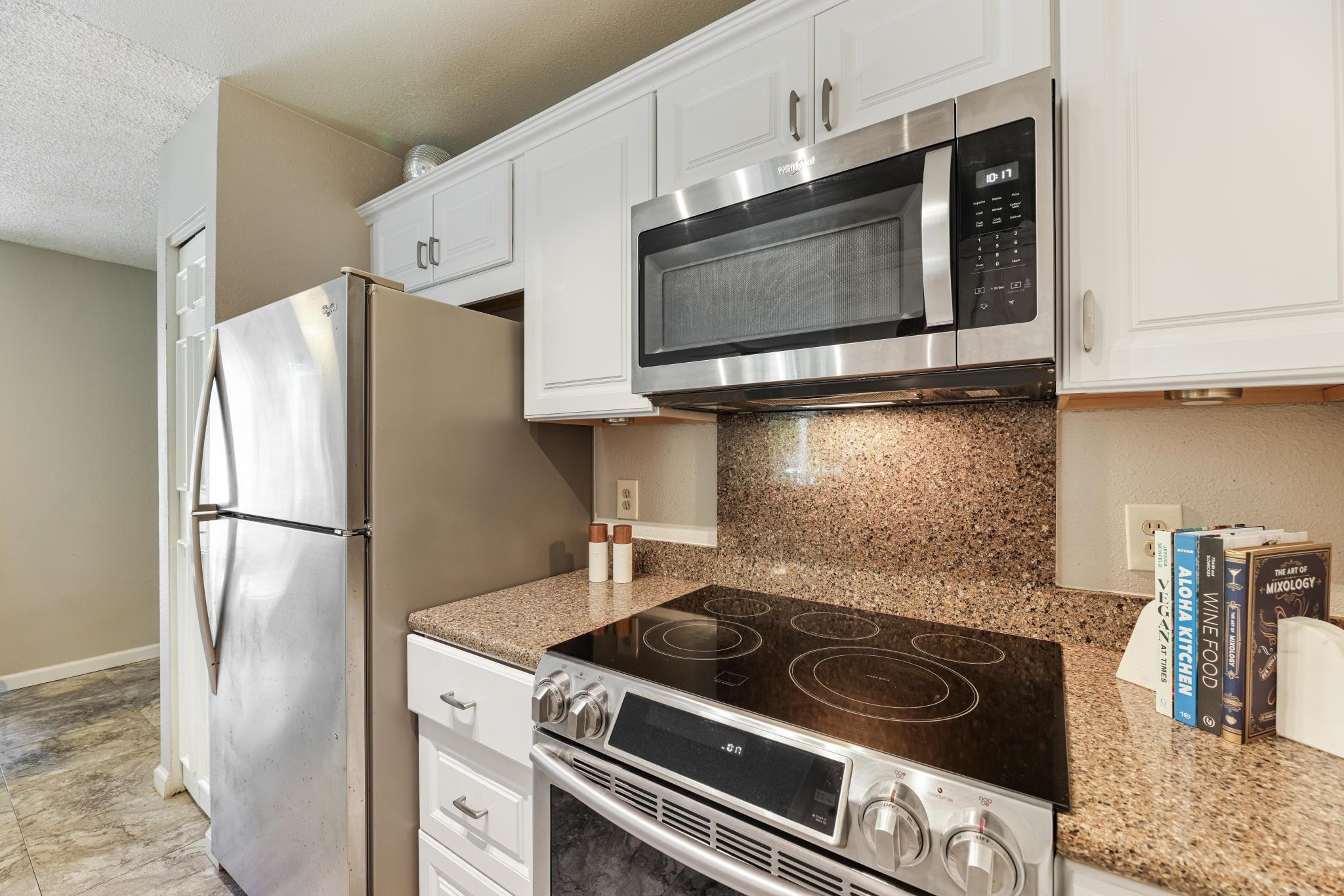 160 Keonekai Rd Unit: 7-101