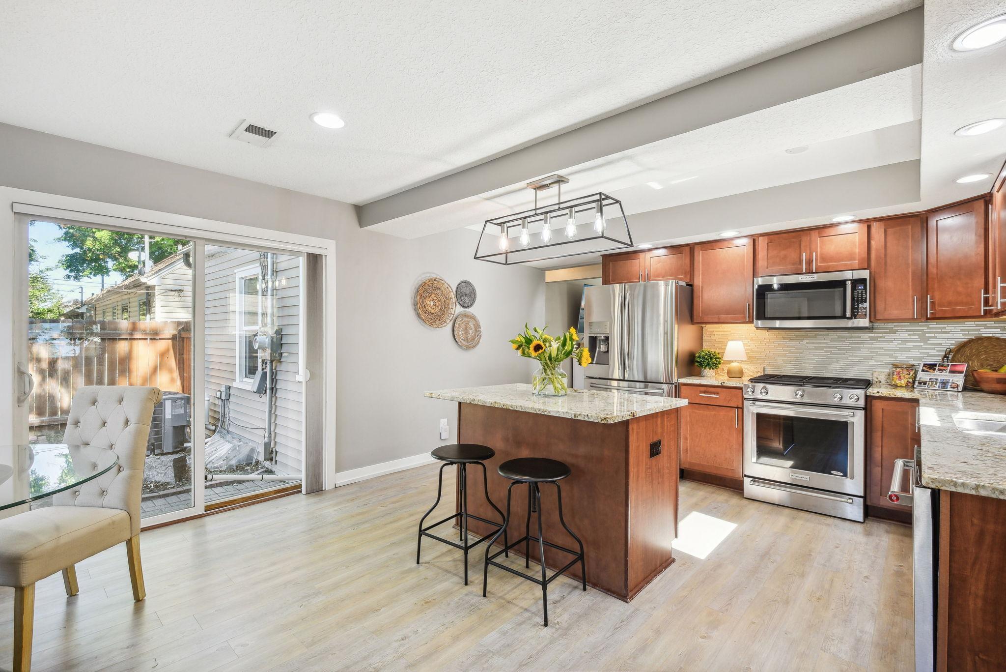 2712 Dakota Avenue S