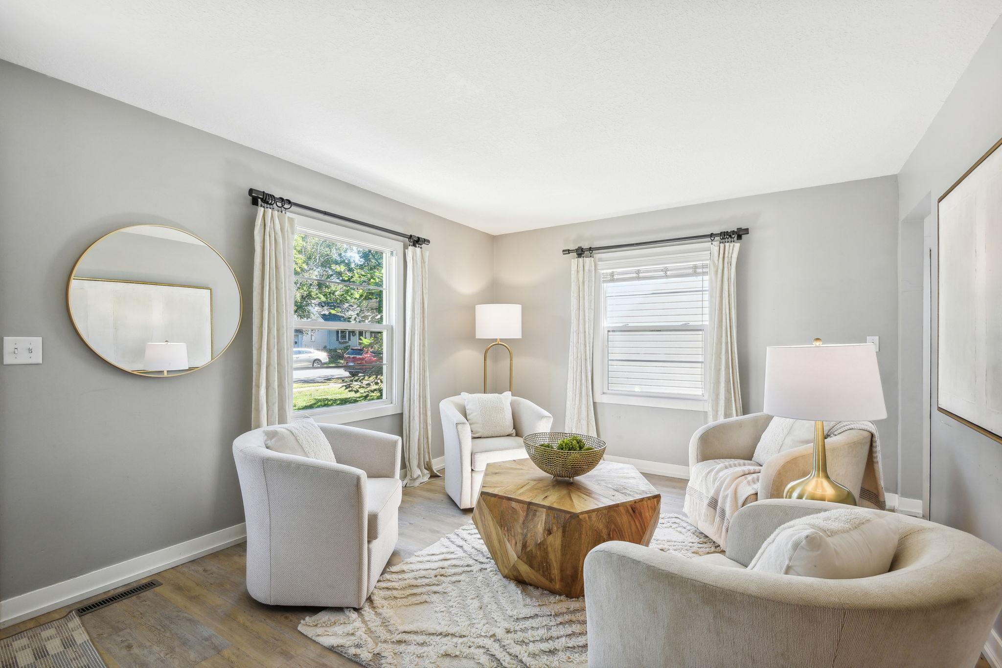 2712 Dakota Avenue S