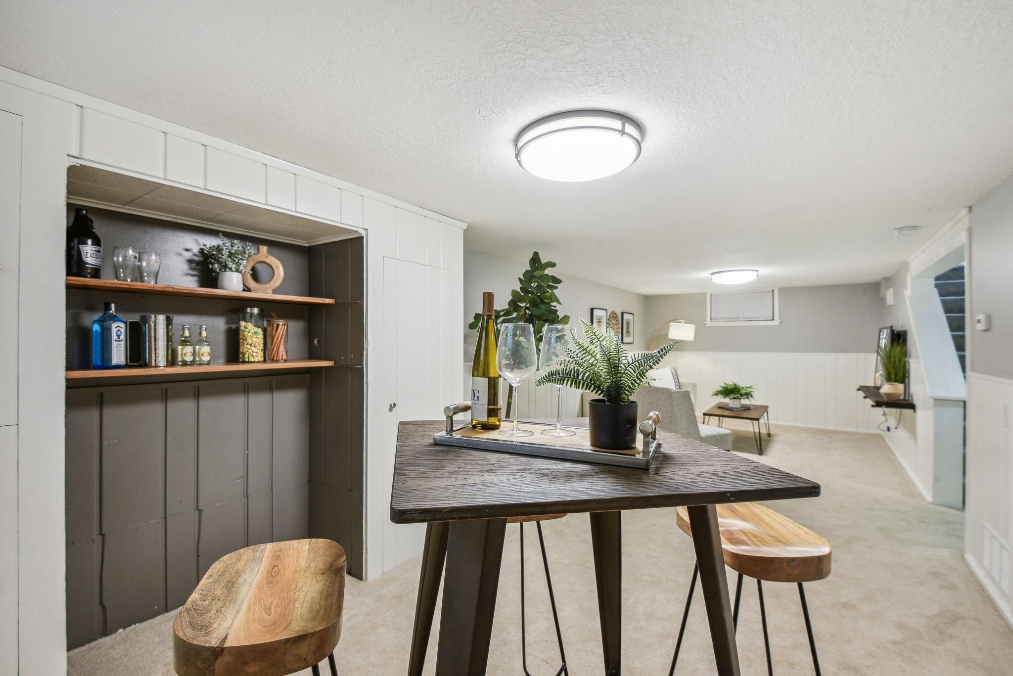 2712 Dakota Avenue S