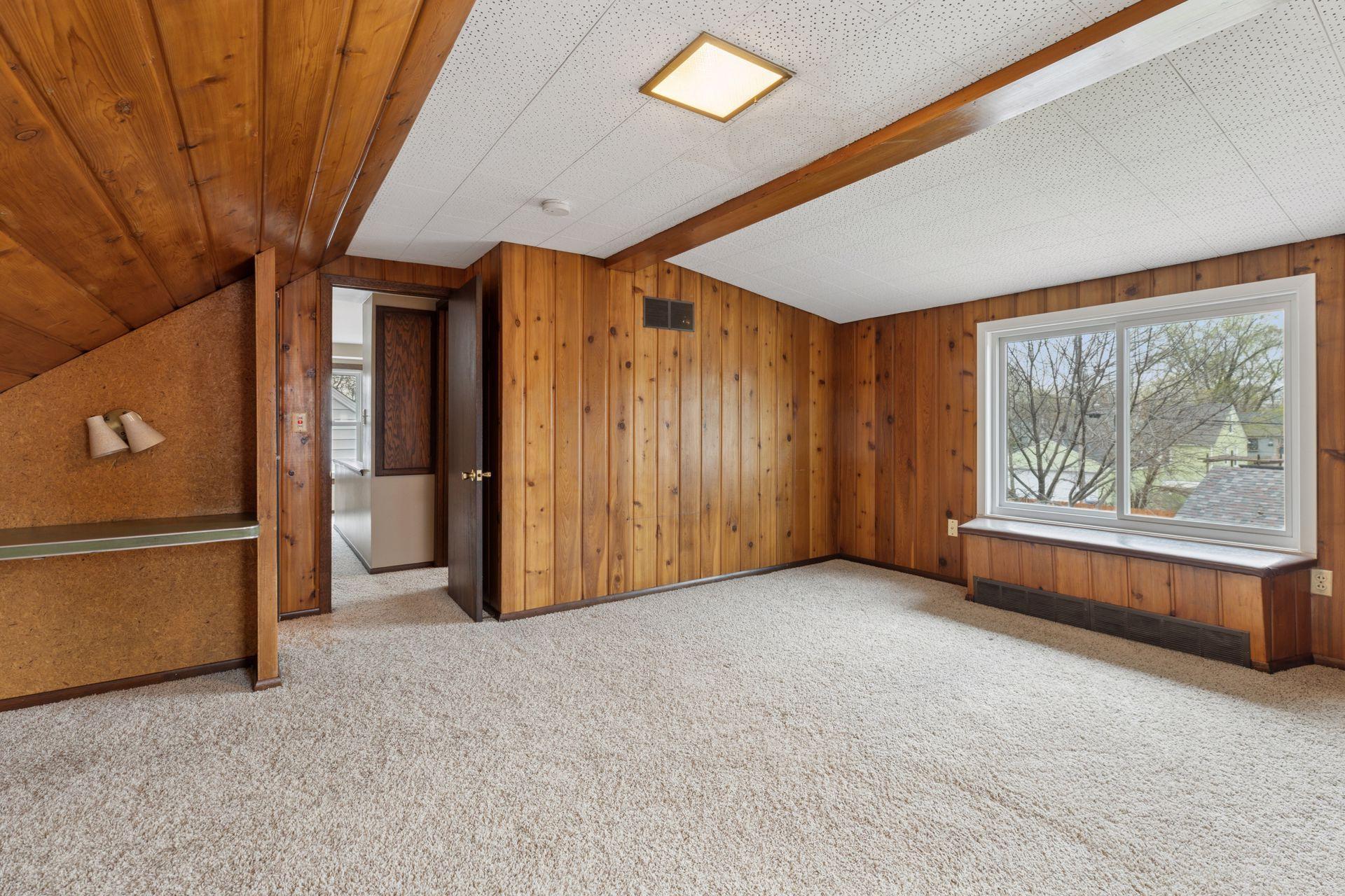 5105 Colfax Avenue N