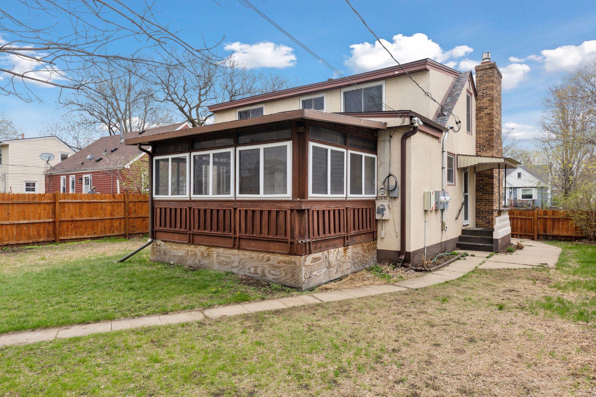 5105 Colfax Avenue N