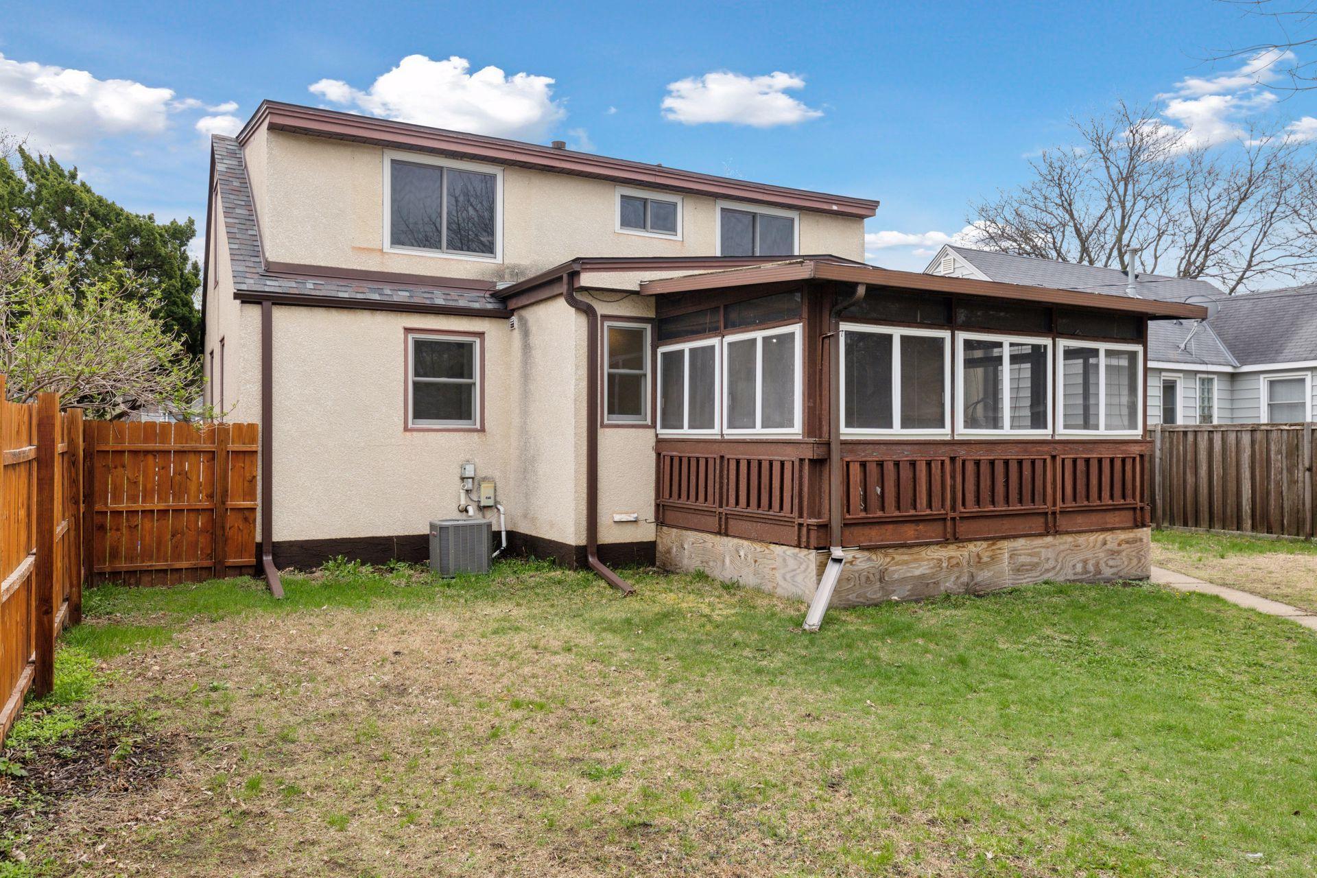 5105 Colfax Avenue N