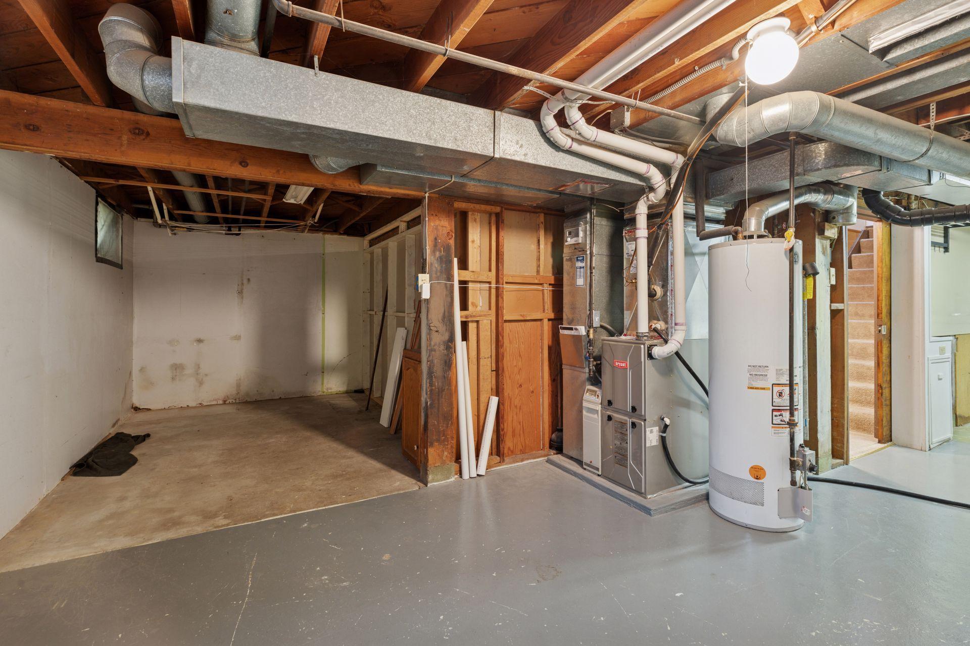 5105 Colfax Avenue N