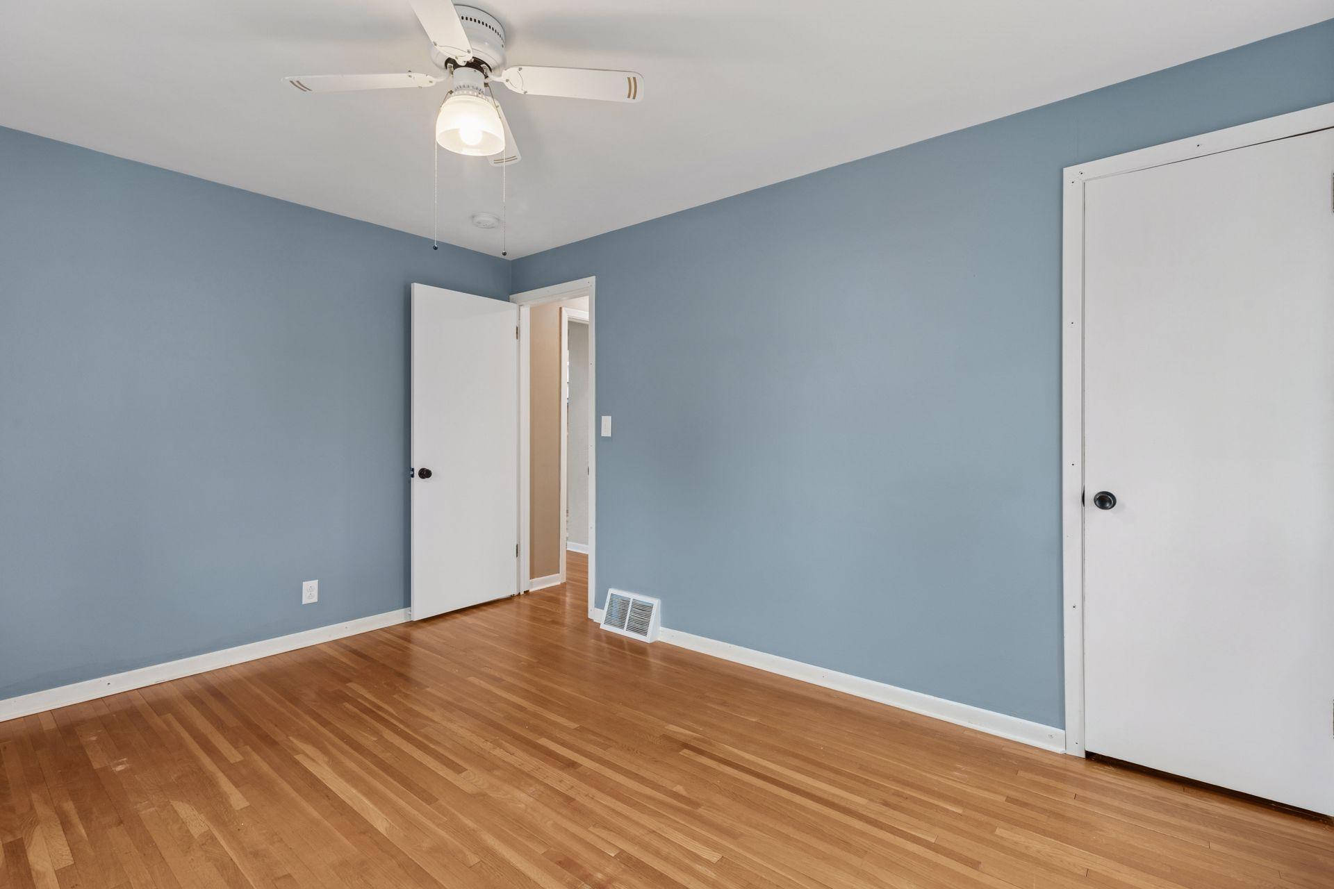 5105 Colfax Avenue N