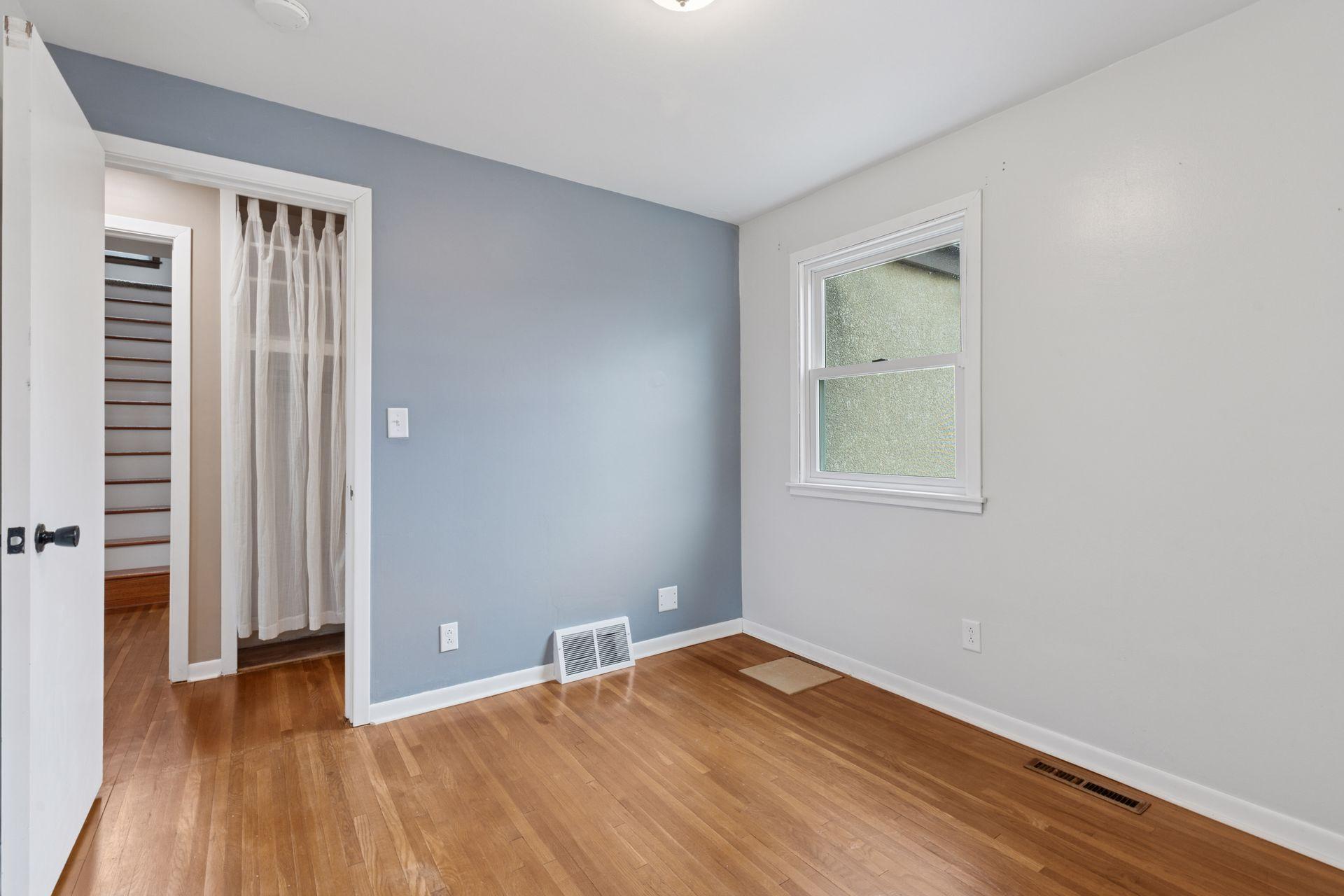 5105 Colfax Avenue N