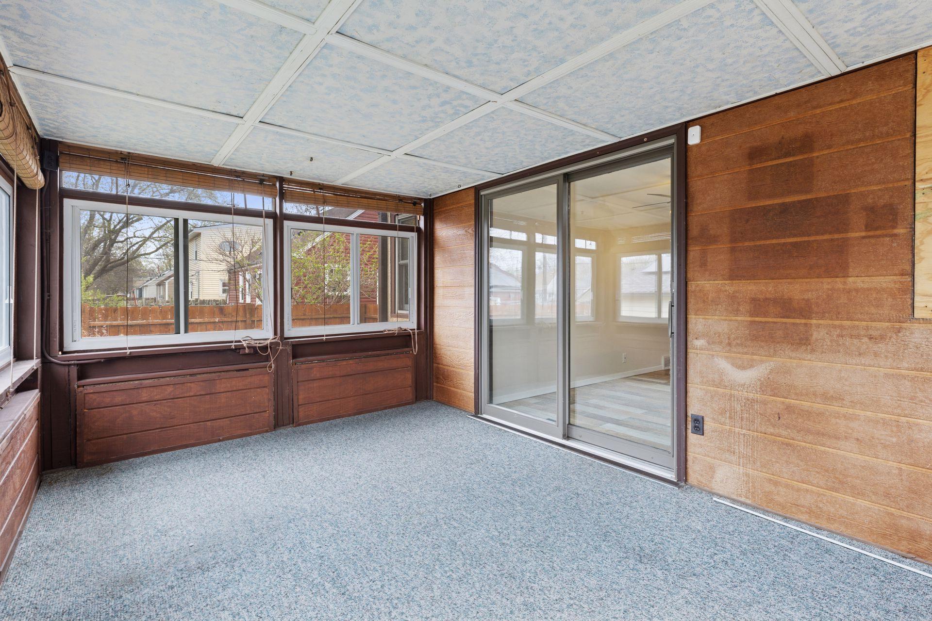 5105 Colfax Avenue N