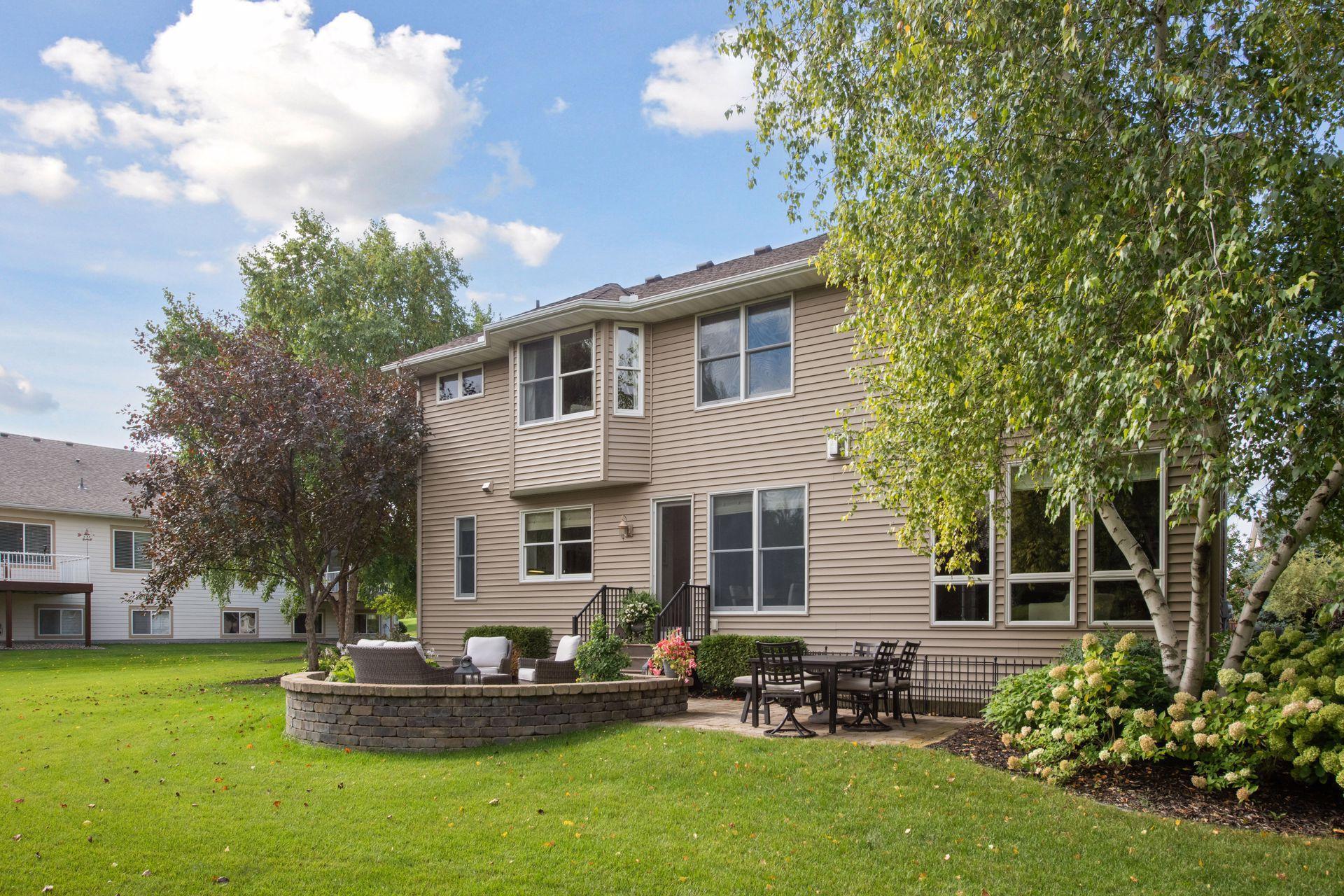 1732 Carriage Drive